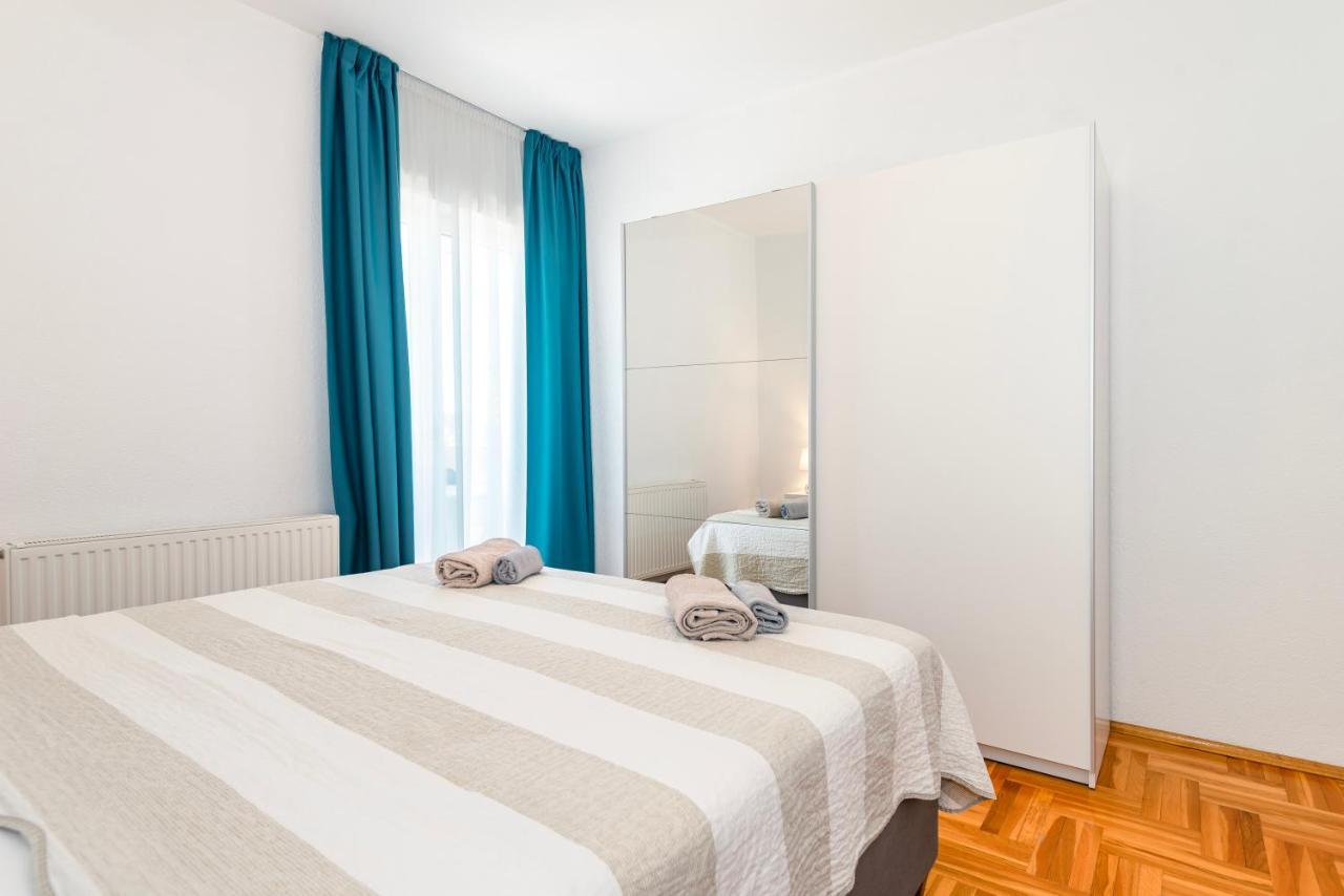 Apartments Plavi Biser Шибеник Экстерьер фото