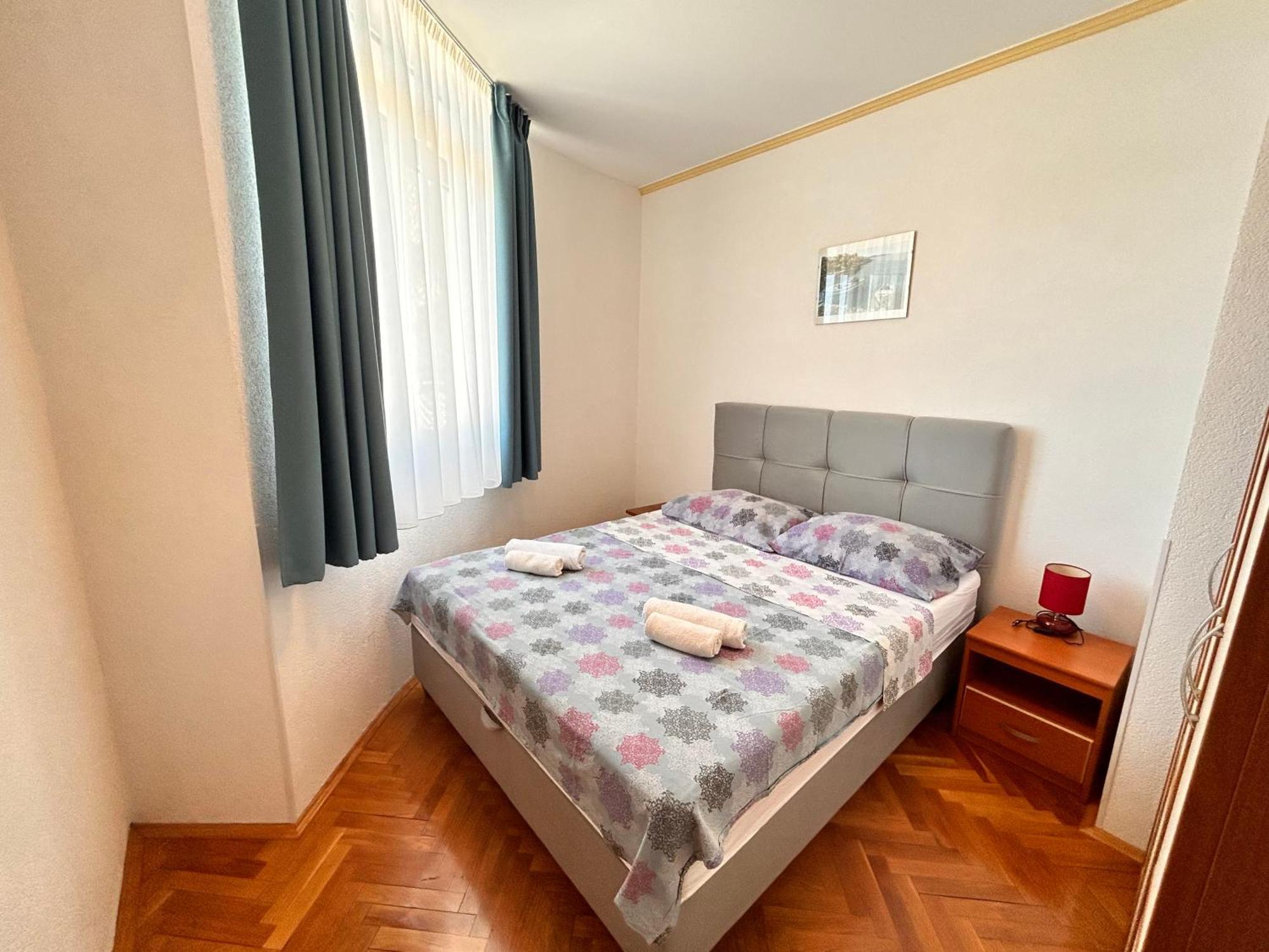 Apartments Plavi Biser Шибеник Экстерьер фото
