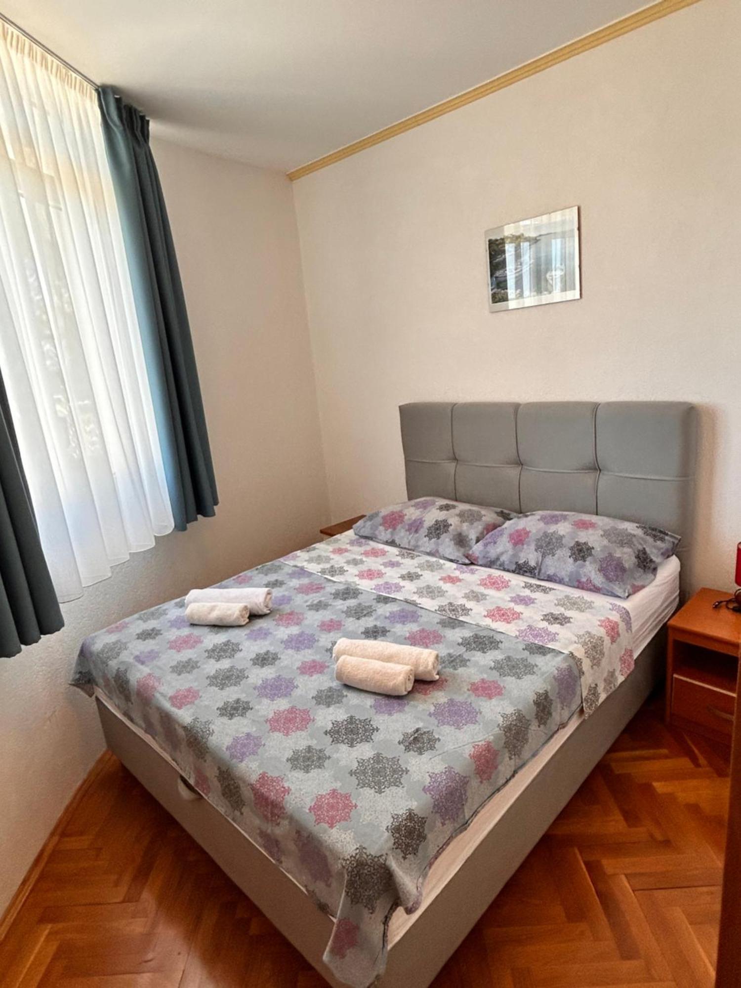 Apartments Plavi Biser Шибеник Экстерьер фото