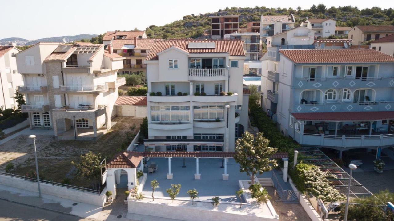 Apartments Plavi Biser Шибеник Экстерьер фото