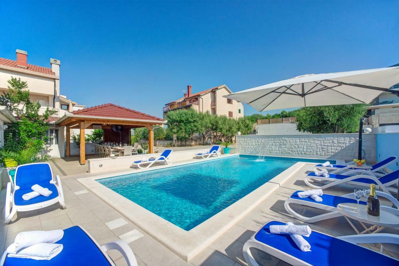 Apartments Plavi Biser Шибеник Экстерьер фото