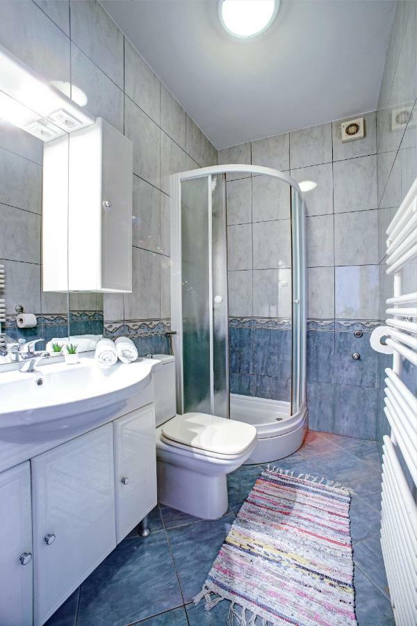 Apartments Plavi Biser Шибеник Экстерьер фото
