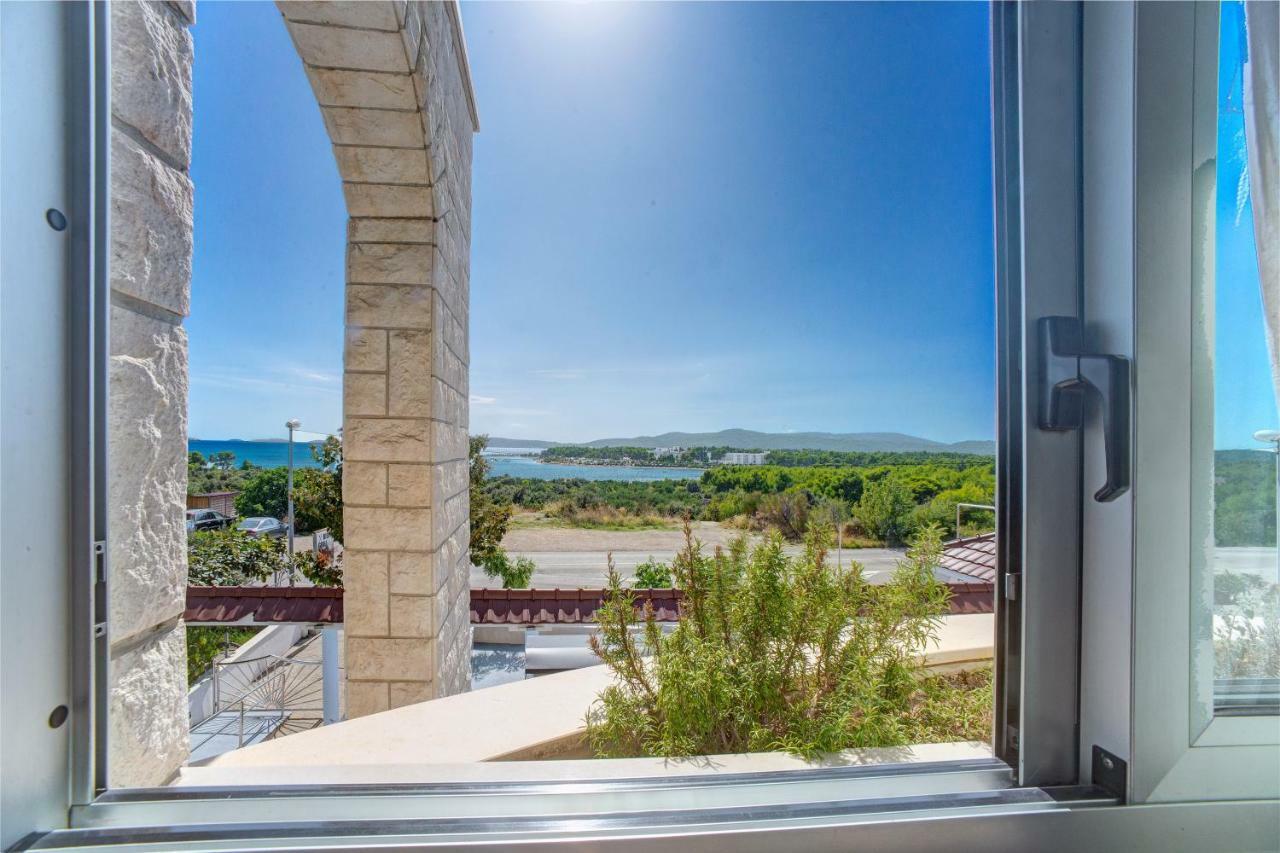 Apartments Plavi Biser Шибеник Экстерьер фото